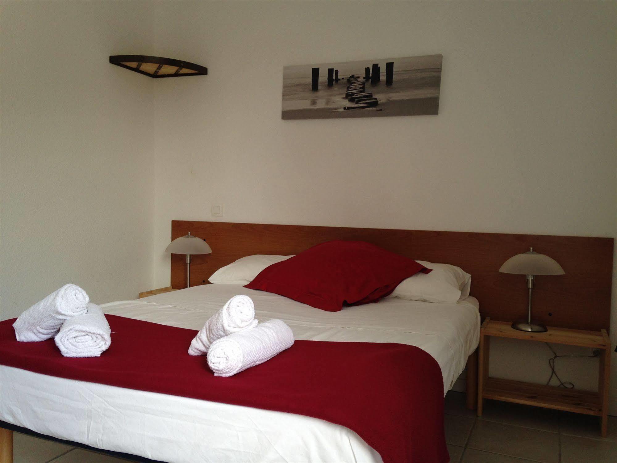 Mont Bouquet Lodge-Residence Hoteliere Brouzet-les-Ales Exterior foto
